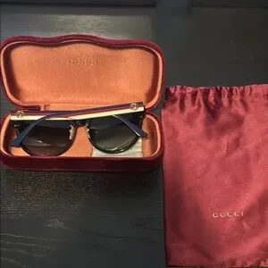Gucci Black Sunglasses with Elegant Red Case Gucci | Accessories | Gucci Black Sunglasses With Red Case  main image 3